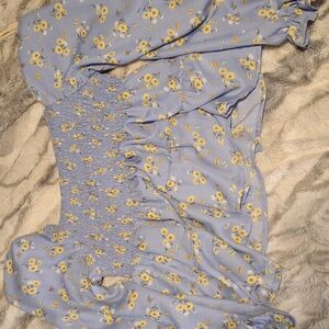 A puffy square neck shirt